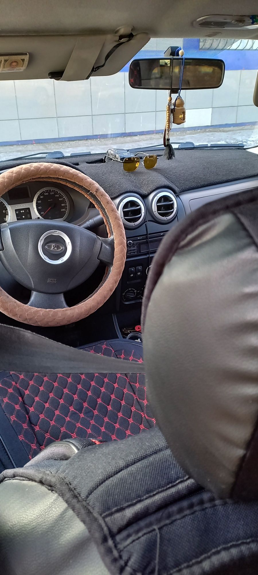 Продам машину Лада Ларгус 2014