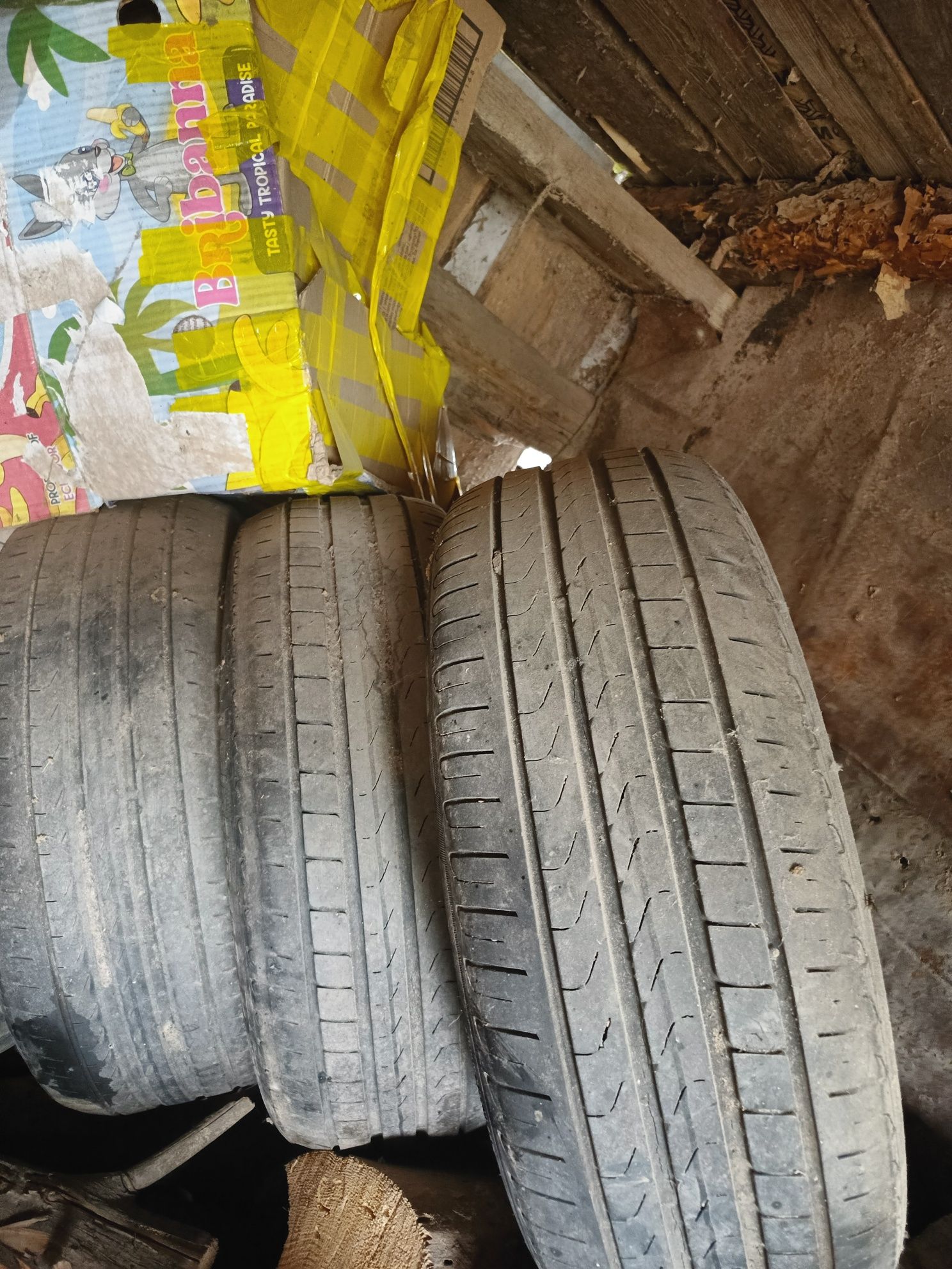 Продам на 17 летние резины