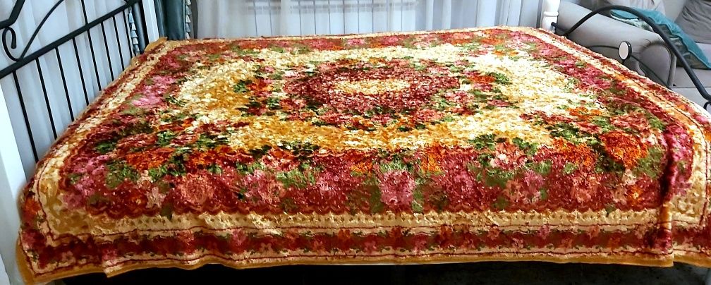 Плюшевое Покрывало ГДР,Плюшевая Скатерть ГДР 200×220см,Дивандек