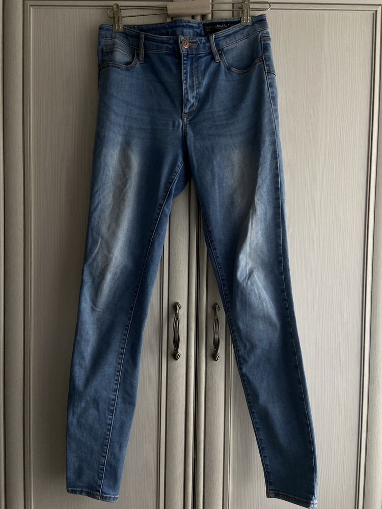 Джинсы armani exchange размера S
