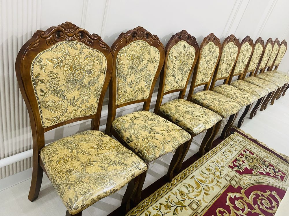стол со стулями продам