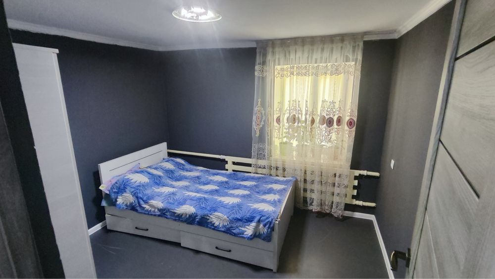 Продам дом в центре Есика