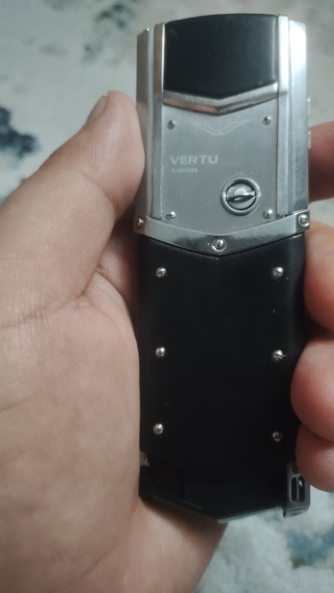 Продам Vertu Signature Design