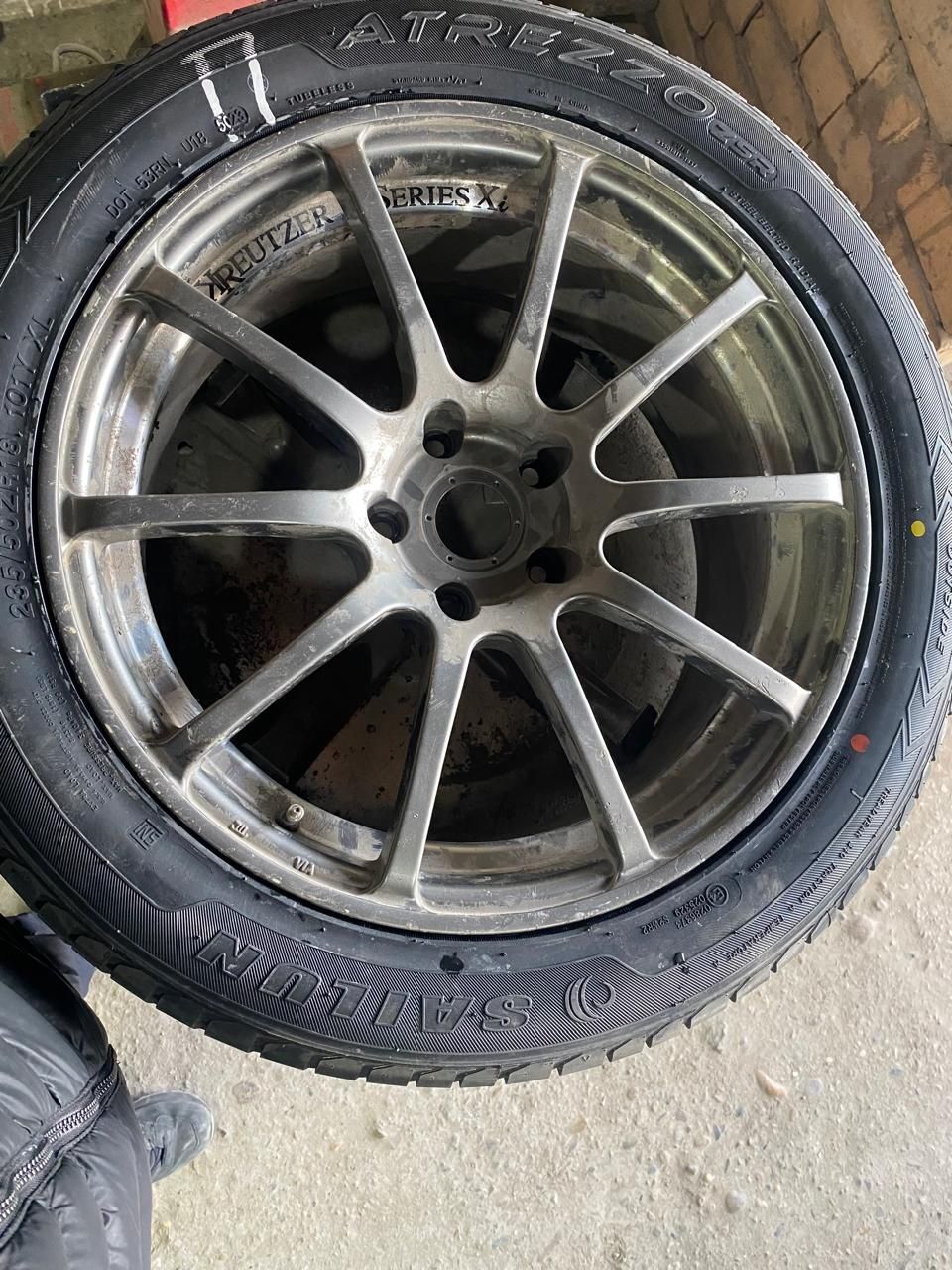 Новые продам 350000