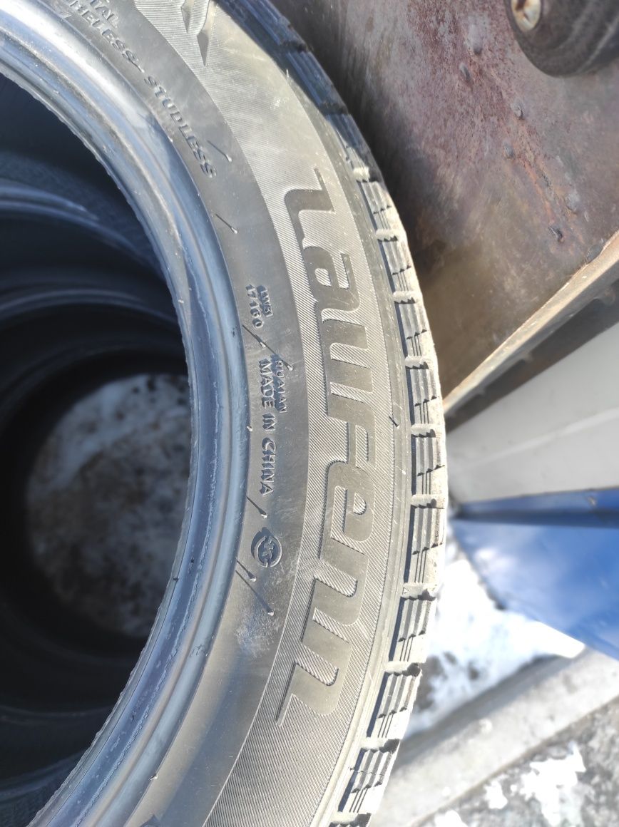 Продам шины 215 / 55 R 17