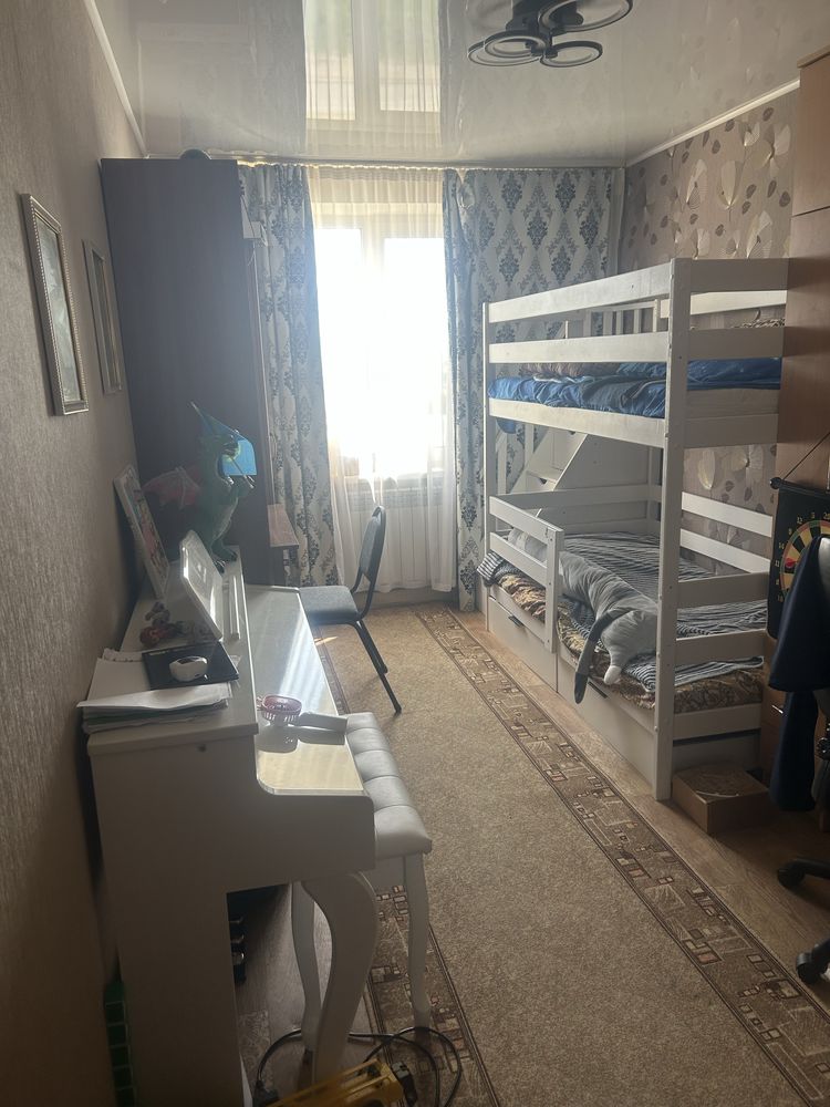 Продам трехкомнатную квартиру