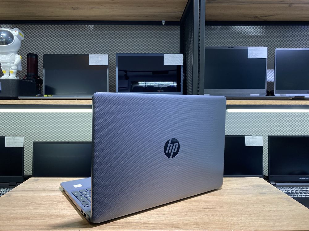 Ноутбук HP Laptop, Core i3-1005G1/4GB/SSD256GB, 8364/A10