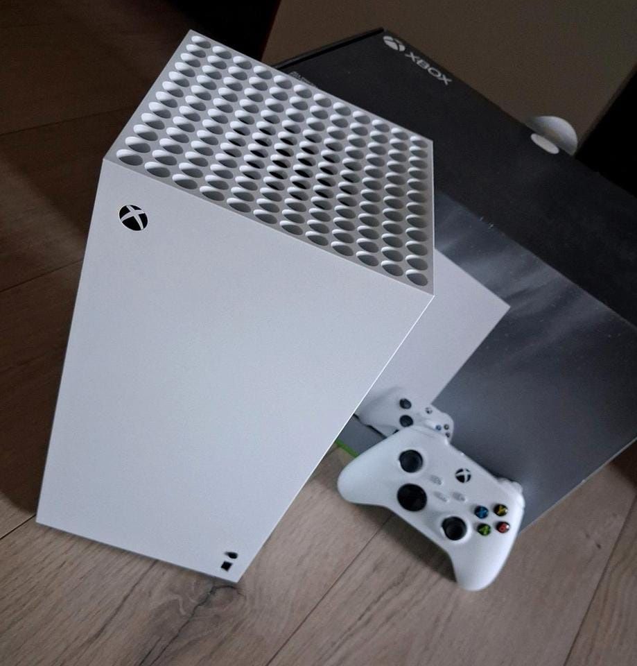Xbox Series X 1Tb Robot White