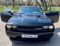 Продам эксклюзивный Dodge Challenger 2014 г.в. в отличном состоянии