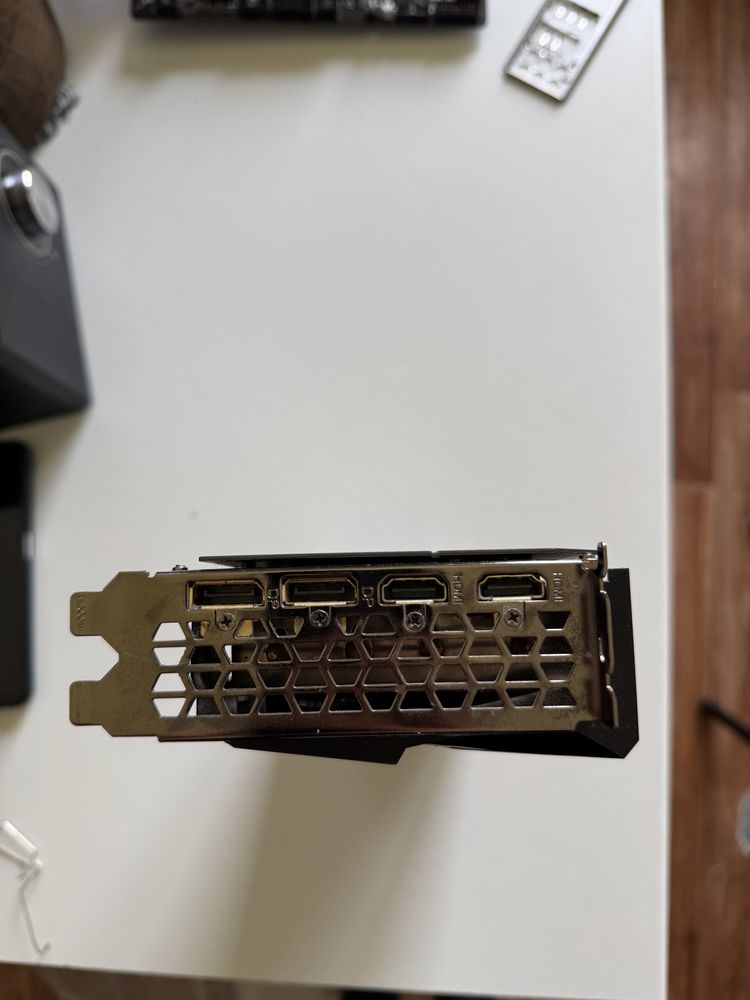 Видеокарта (12 Гб) RX 6700 XT Gigabyte
