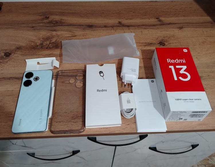 Продам телефон редми 13