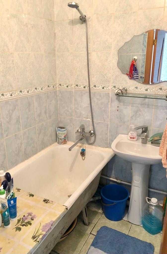Продам 3-х комнатную квартиру в  Майкудуке 18 мкр-н.