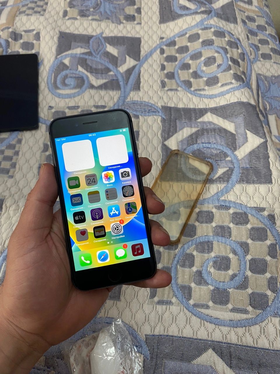 Айфон 8 64гб iPhone