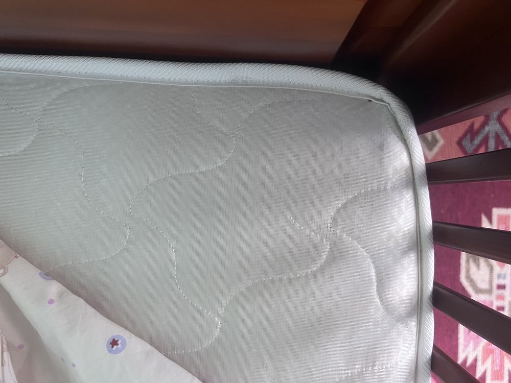 Продам дубовую кровать