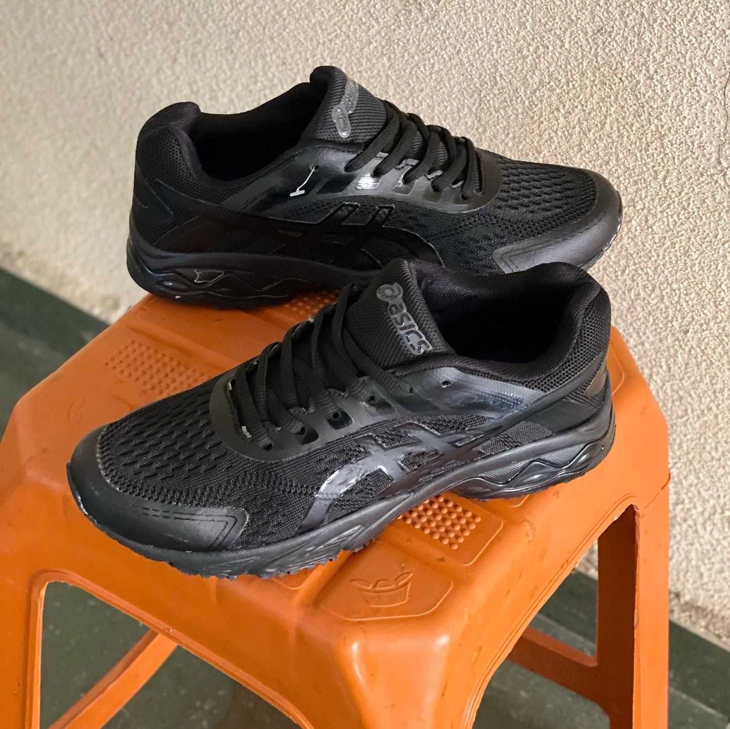 Asics мужские спортивные кроссовки черные (2390)