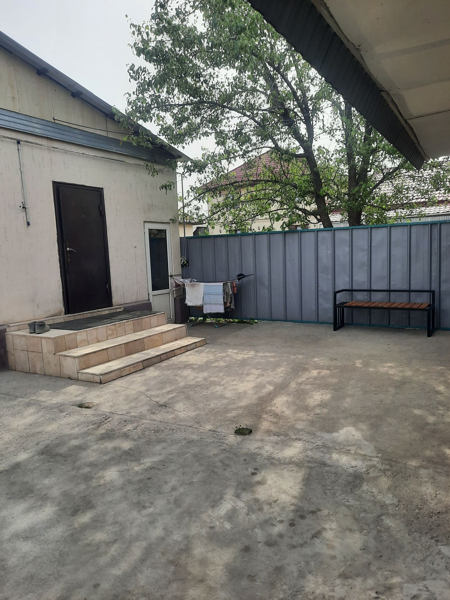 Продам дом из 7 комнат  120 кв