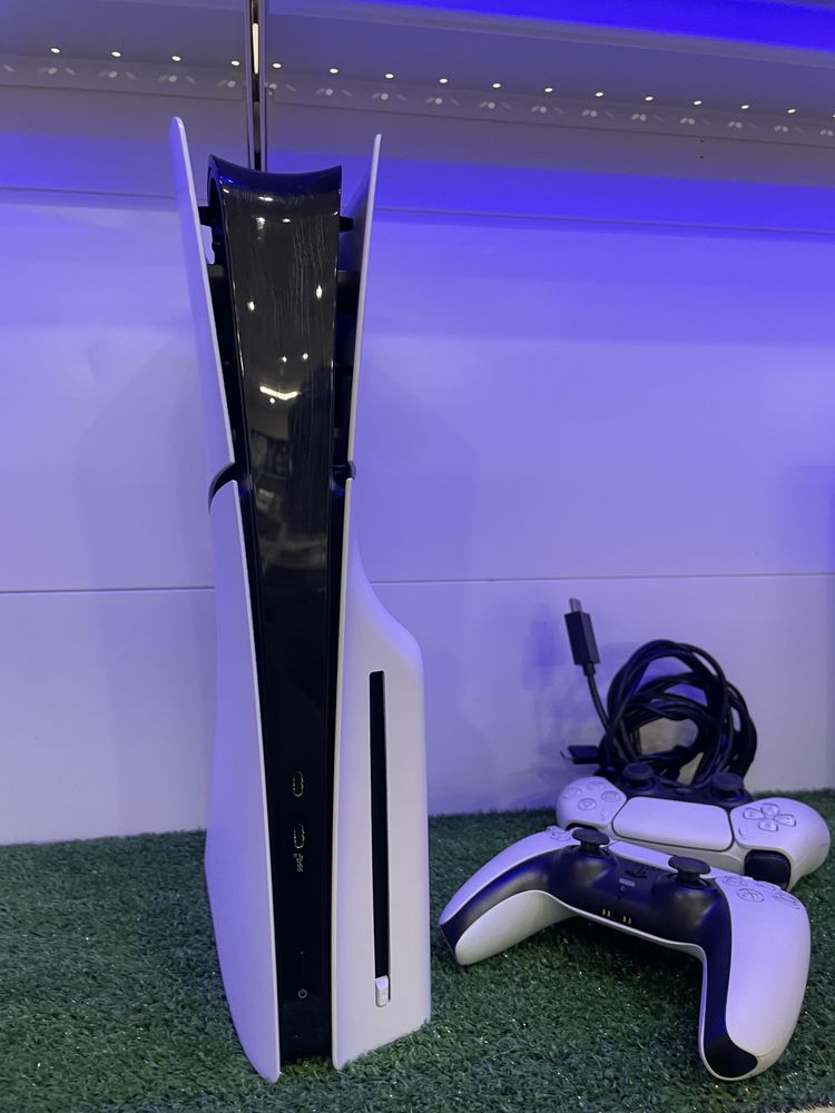 Playstation 5 slim Sfi-2016