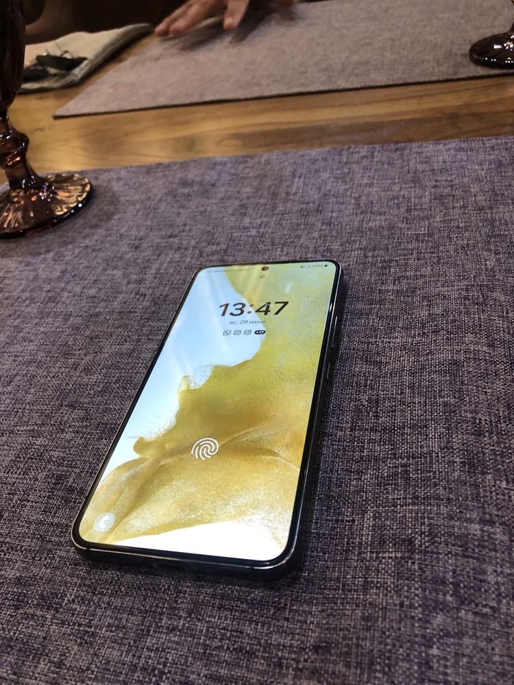 Samsung s22 в хорошем состояний
