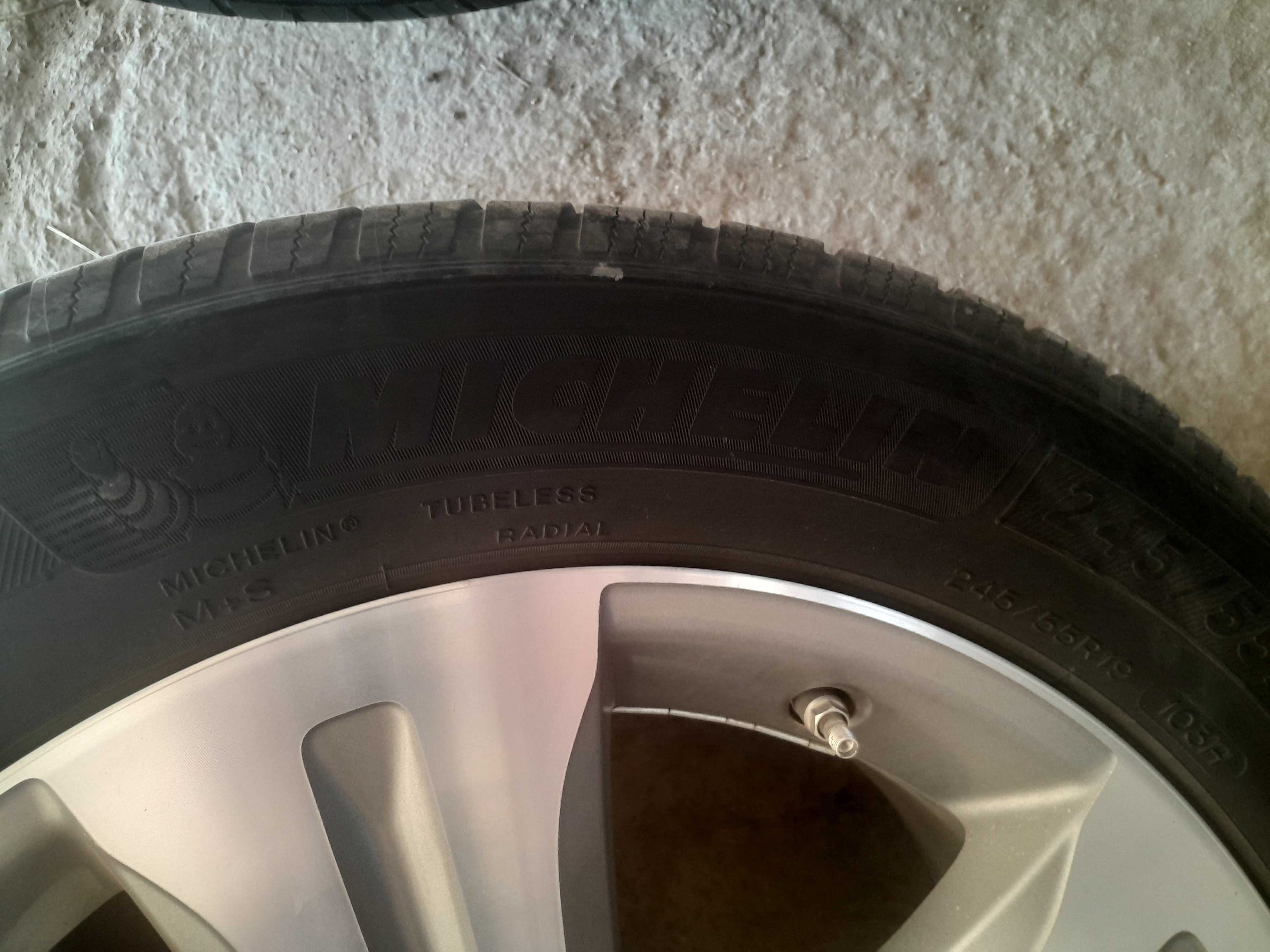 Буу MICHELIN шиналары сатылады размер 245/55/19. 4 шт бағасы 60000 тг.