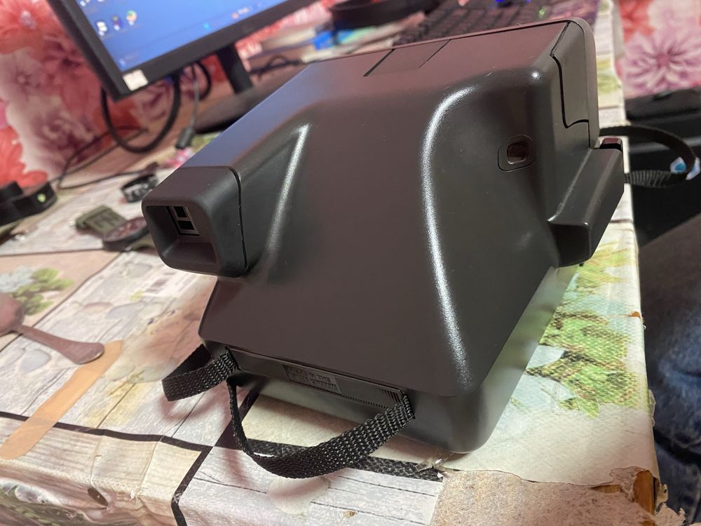 Продам Polaroid 636