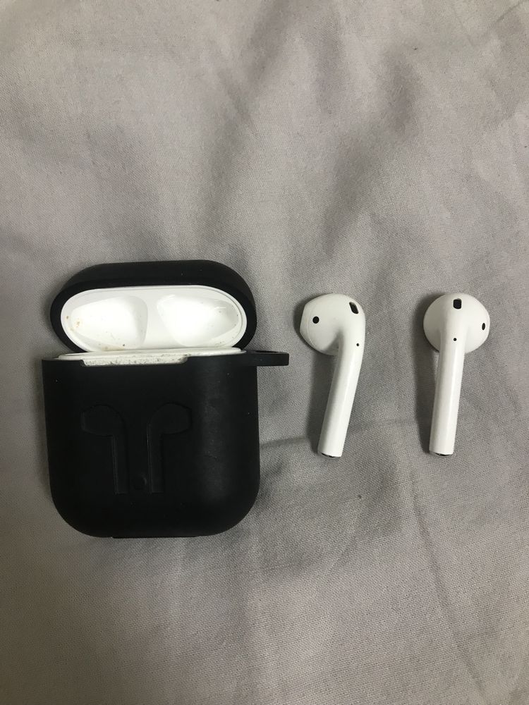 Продам Airpods