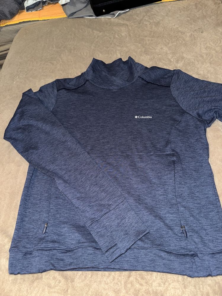 Продам свитшот фирмы Columbia