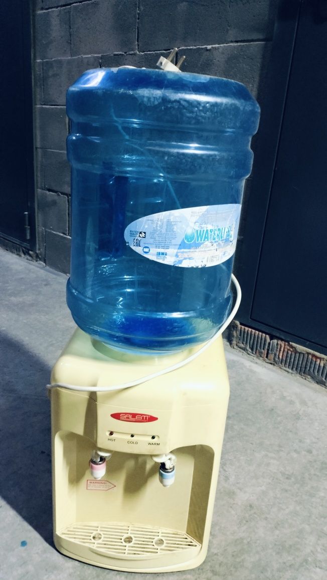Диспенсер для воды