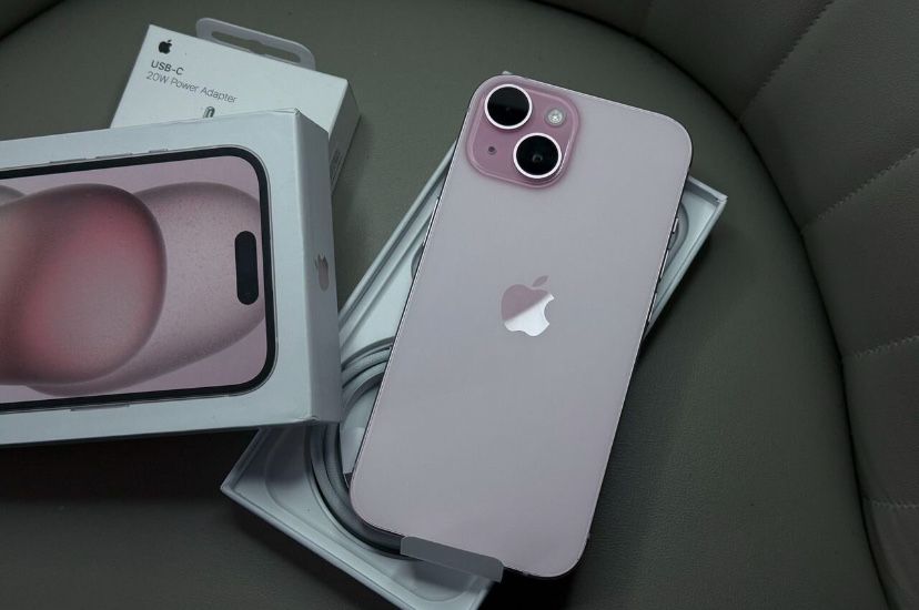 iPhone 15 с гарантией