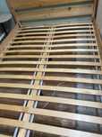 Продам  кровать  двухспальная. 140 *200 с матрасом   новый