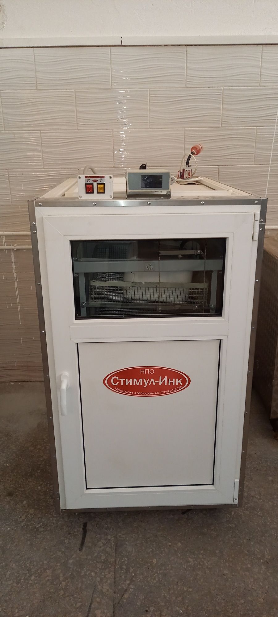 Продам инкубатор