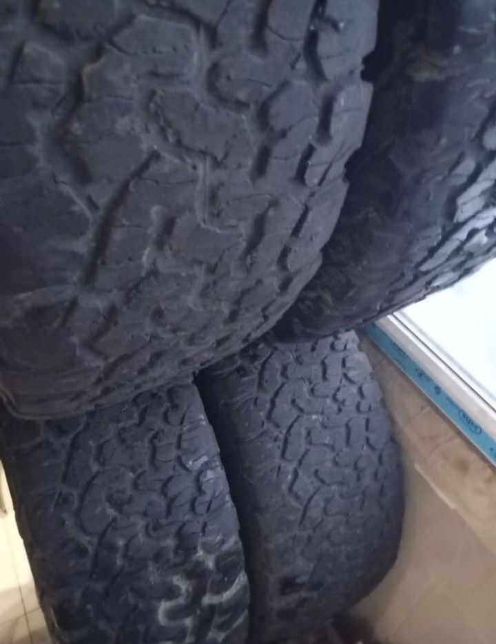 BF Goodrich 285/60/18