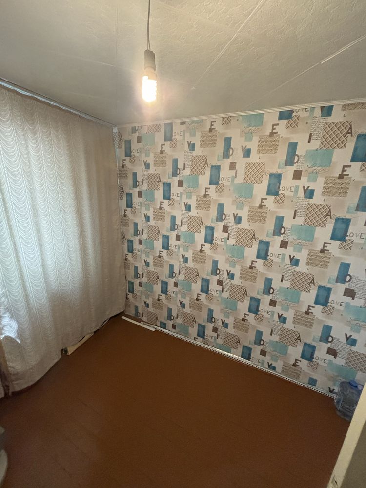 Продам 4х комн кв на Айманова 2
