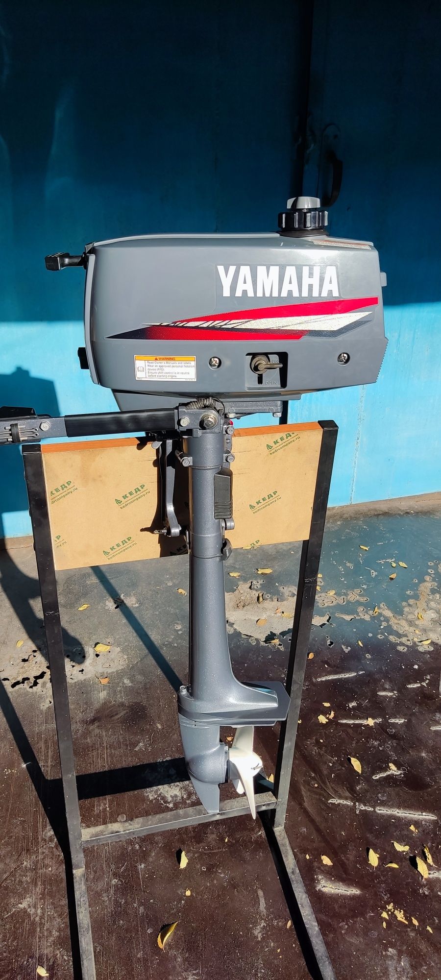 Лодочный мотор Ямаха 2 лс . Yamaha 2 лс .