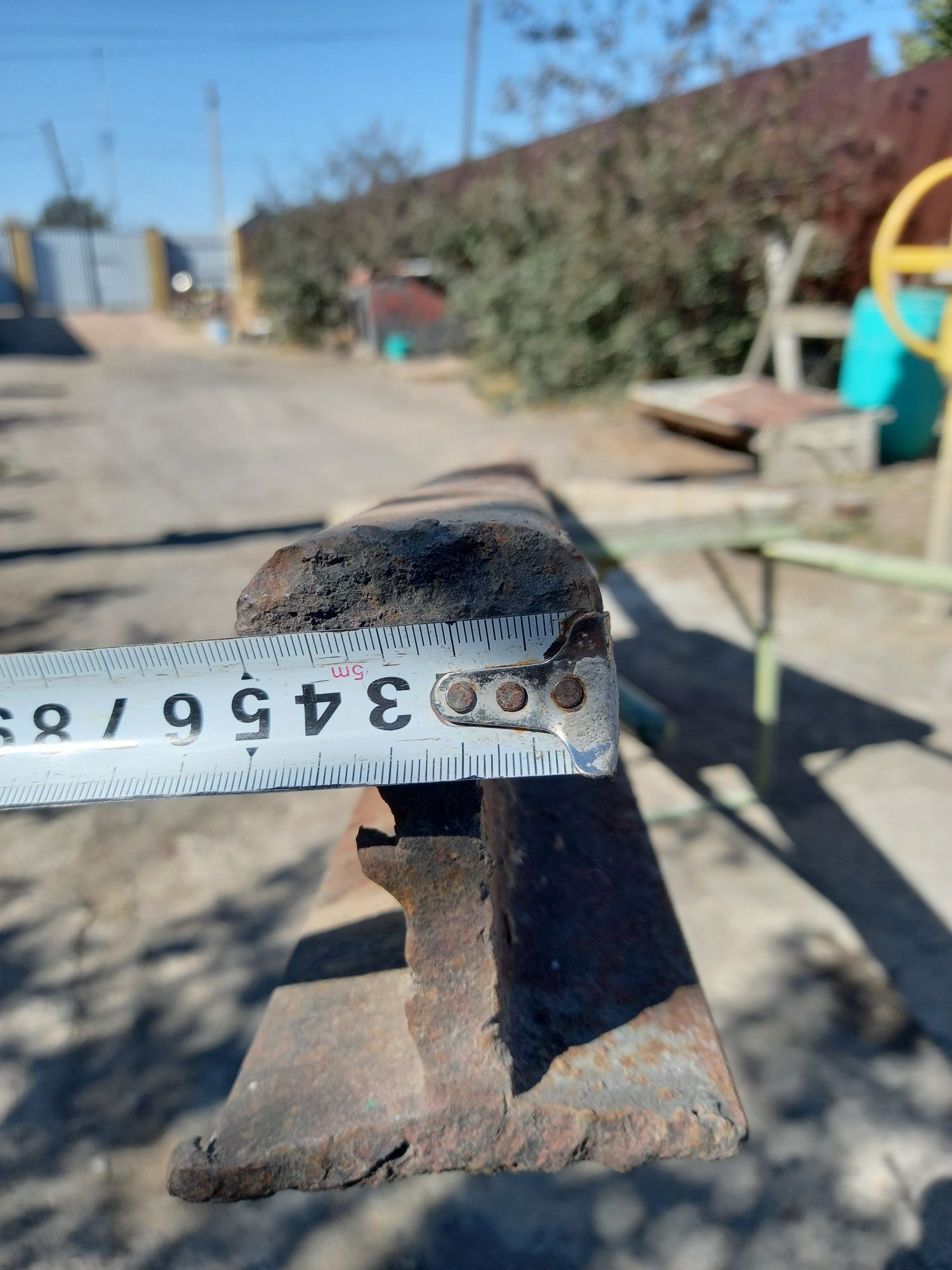 Продам рельсу 24