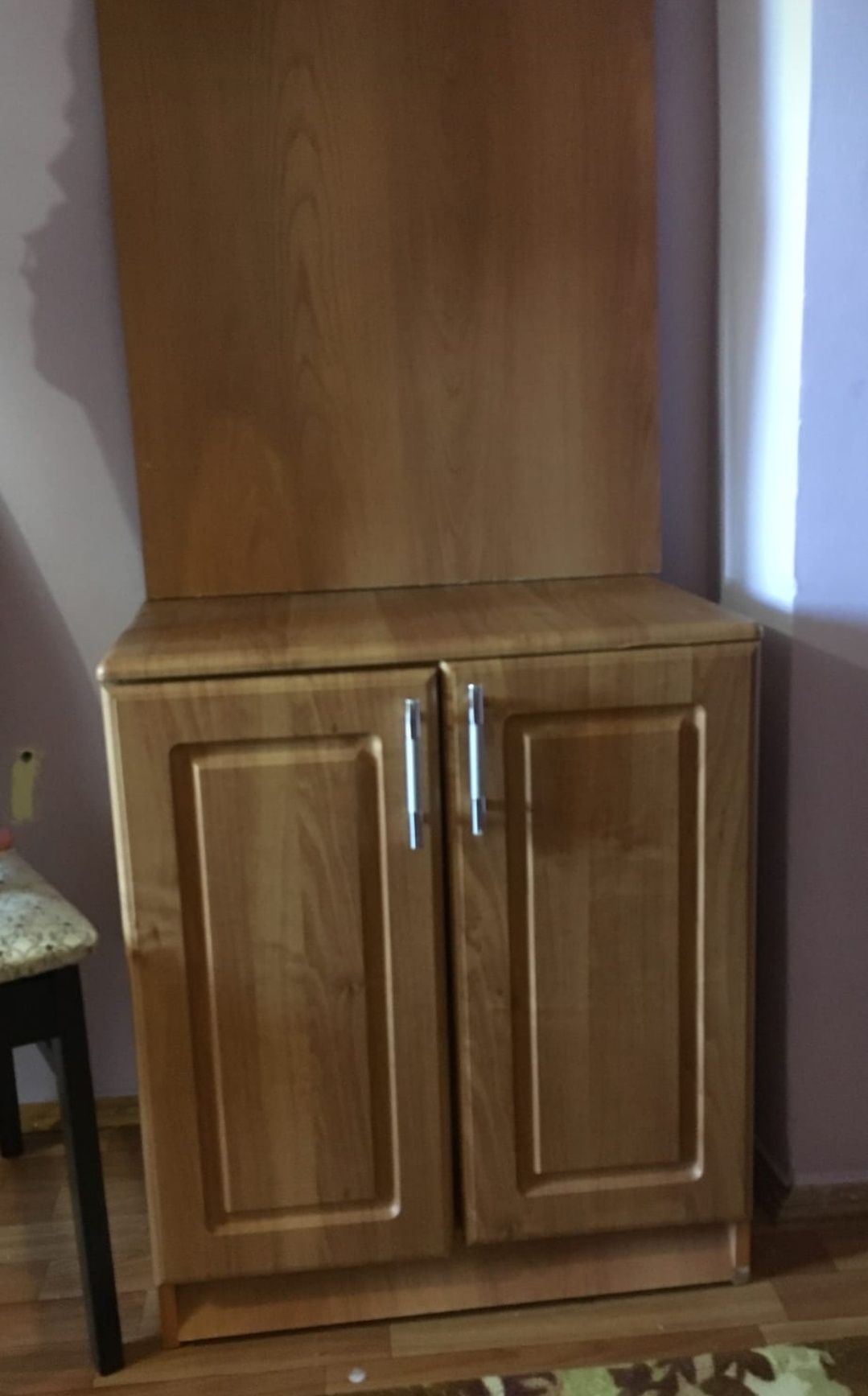 СРОЧНО! Продаётся шкаф для прихожей.
