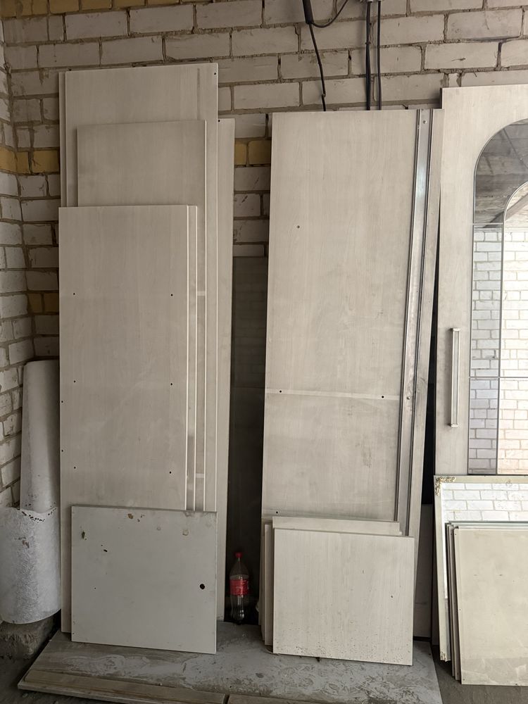 Продам прихожку (шкаф)
