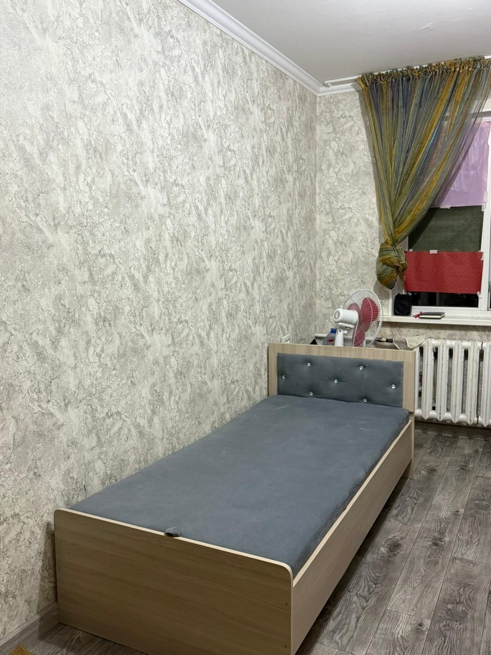 Продам односпальную кровать