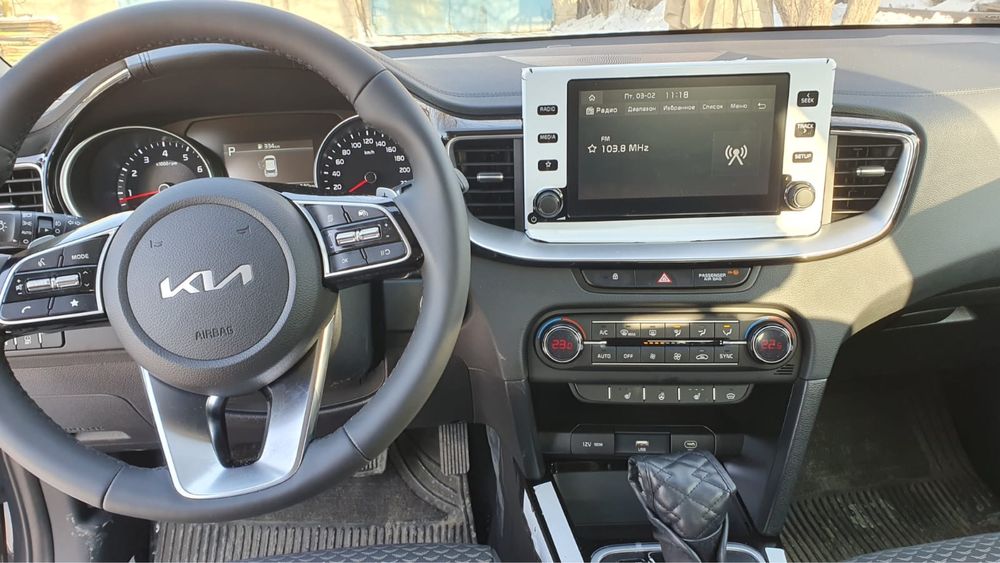 Продам Kia Ceed  обмен на квартиру с доплатой.