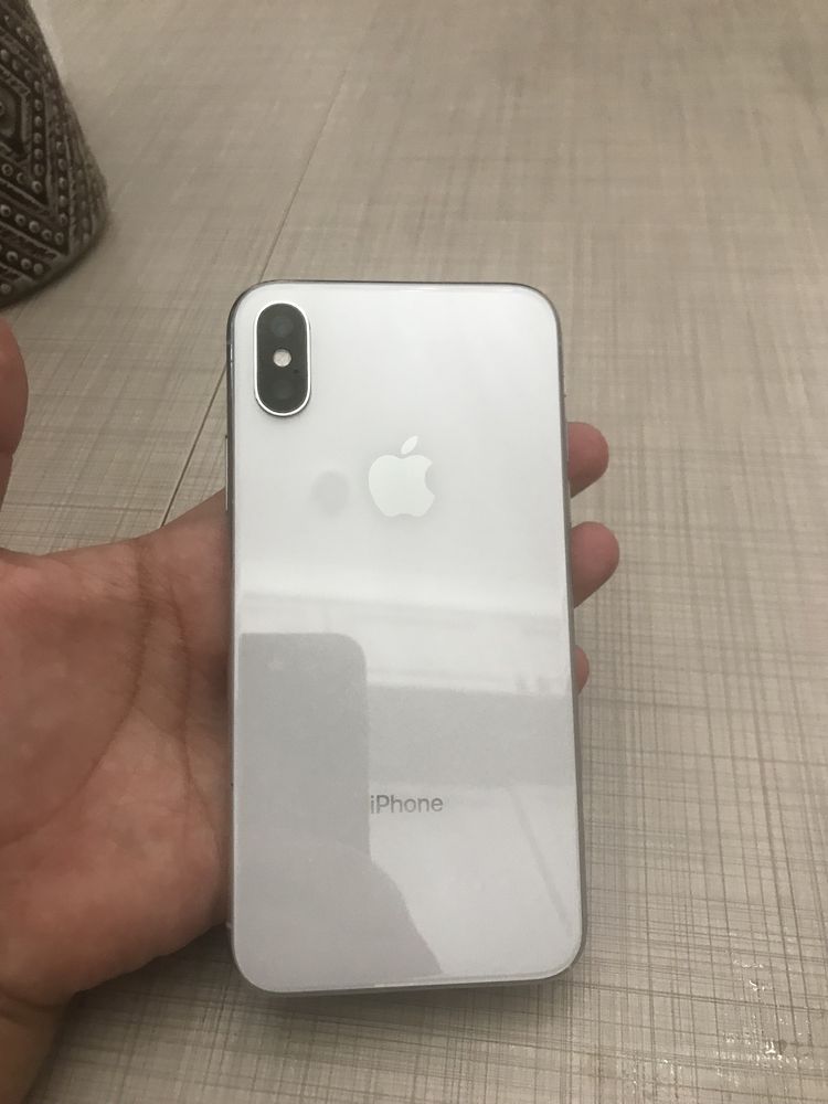 Айфон Х64gb батарейка 81%