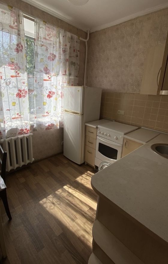 Сдам кв 1,5-ку за 85000 по Улице Абая 5/1