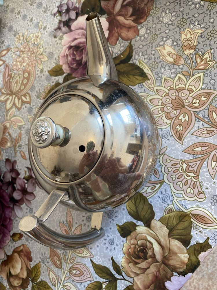 Продам  срочнь  заварник