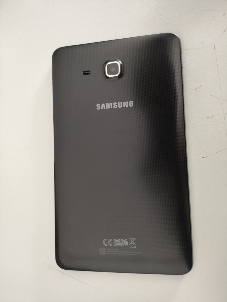 Планшет Samsung Galaxy Tab в хорошем состоянии
В хорошем состоянии юту