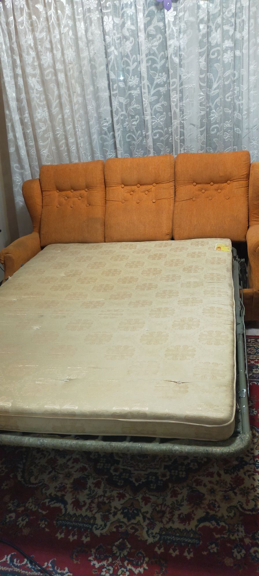 Продам диван раскладной