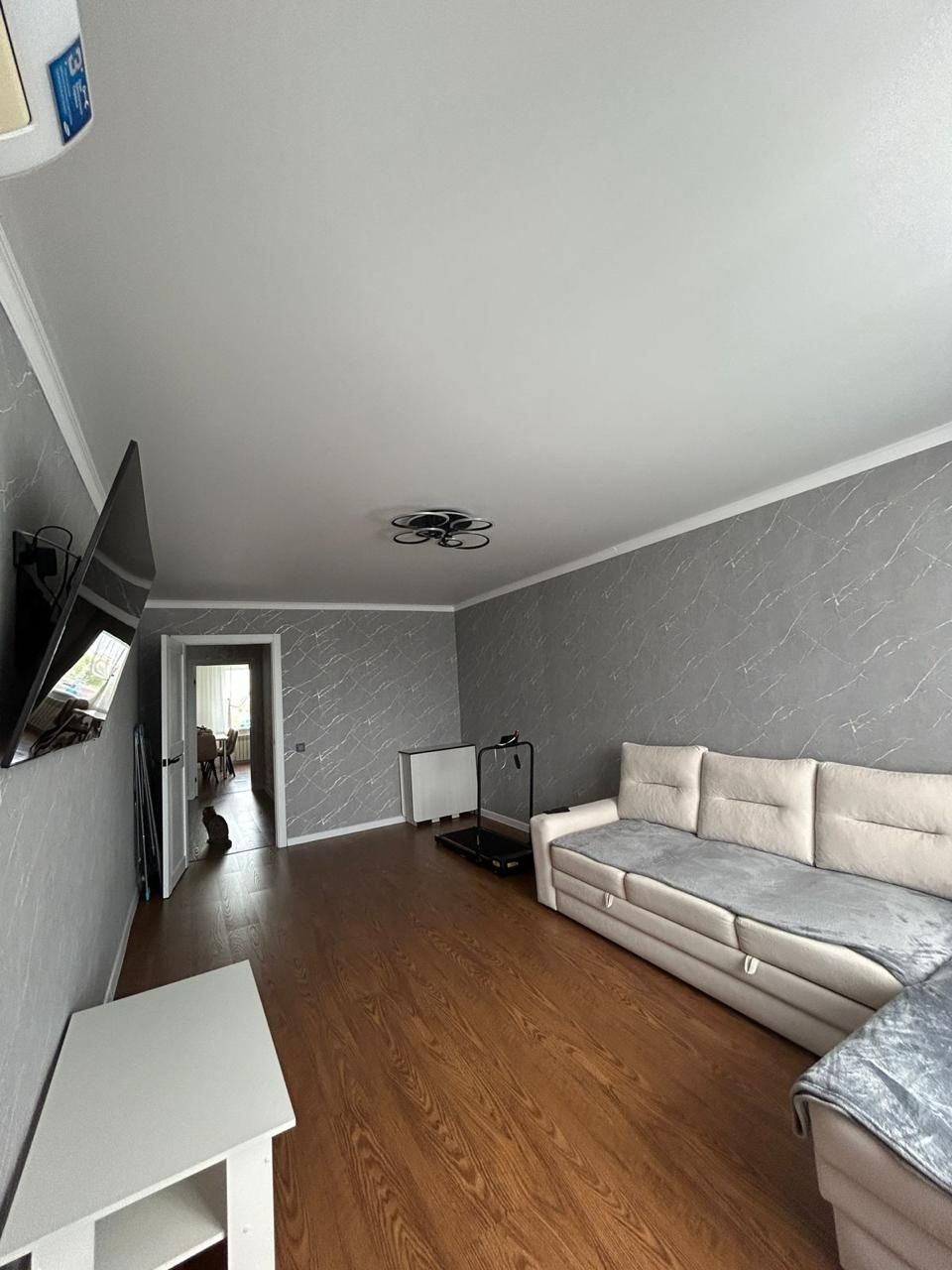 Продам 3комнатную центр