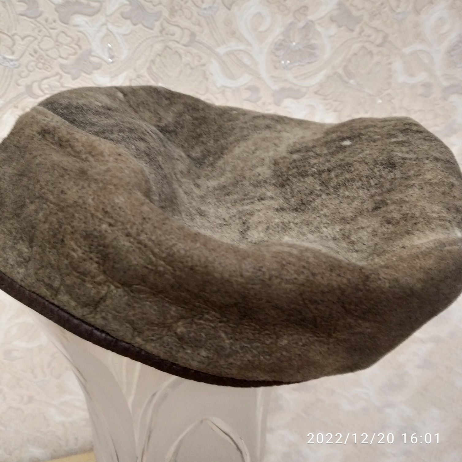 Продам берет женский зимний натуральный мех