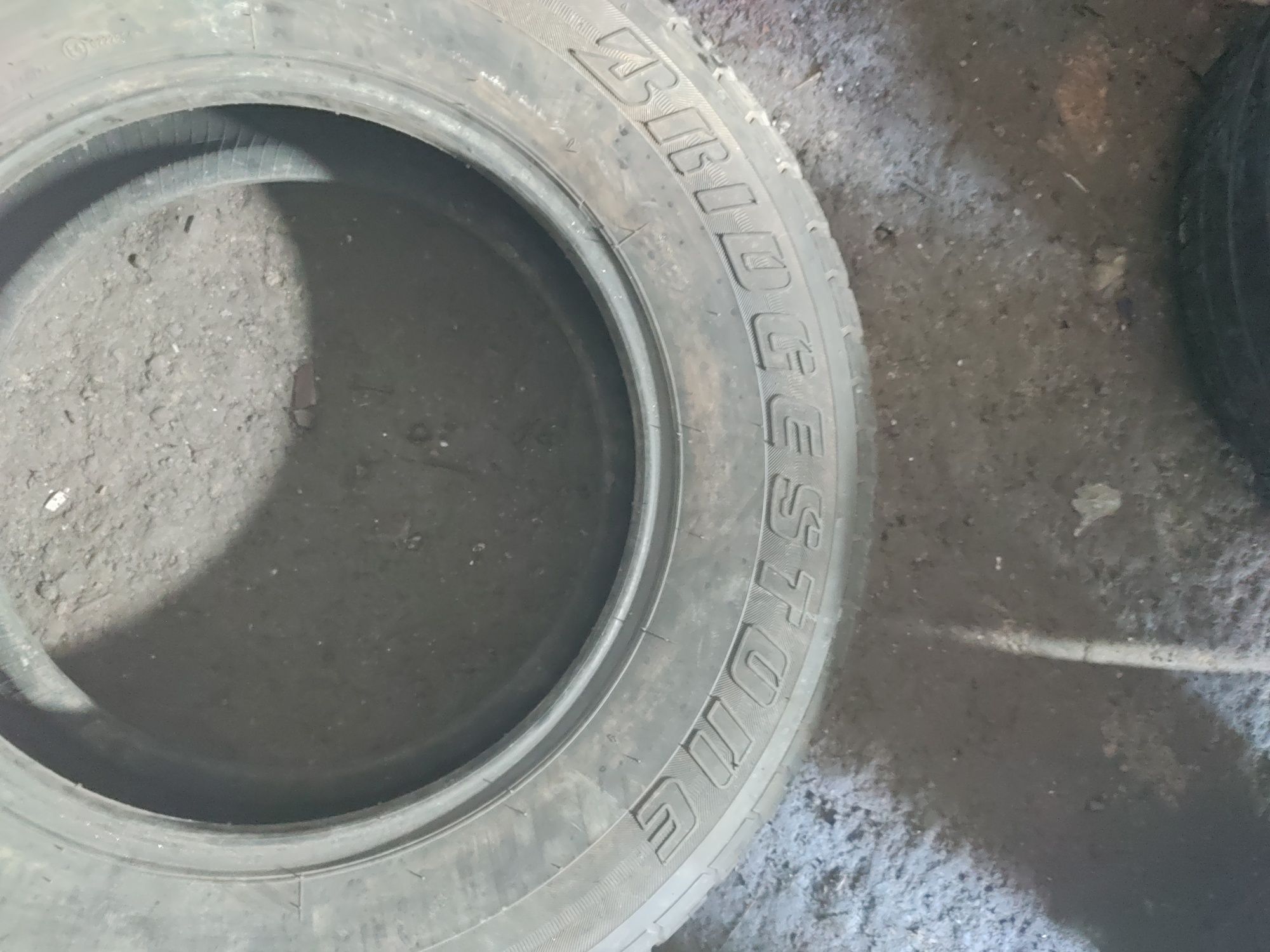 Шина безкамерка размер 265/65 R17