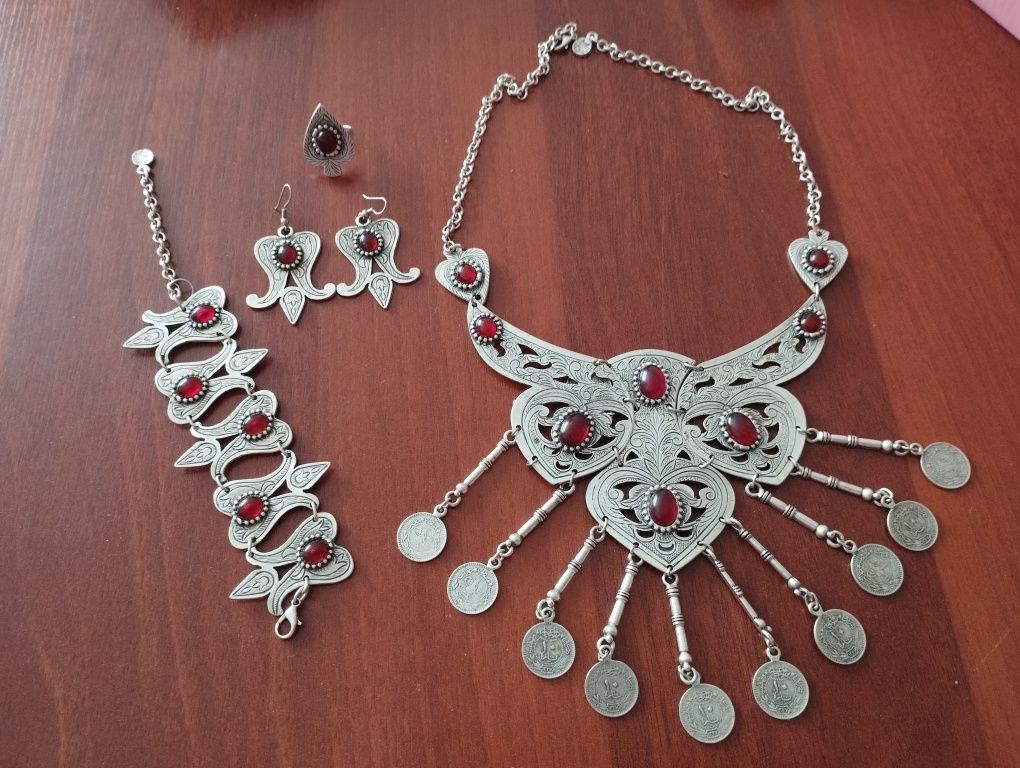 Продам казахском национальный украшение