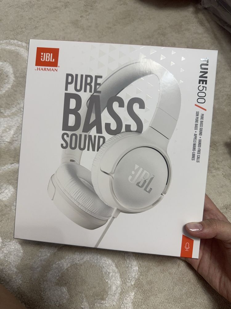 JBL Tune 500 (белые)