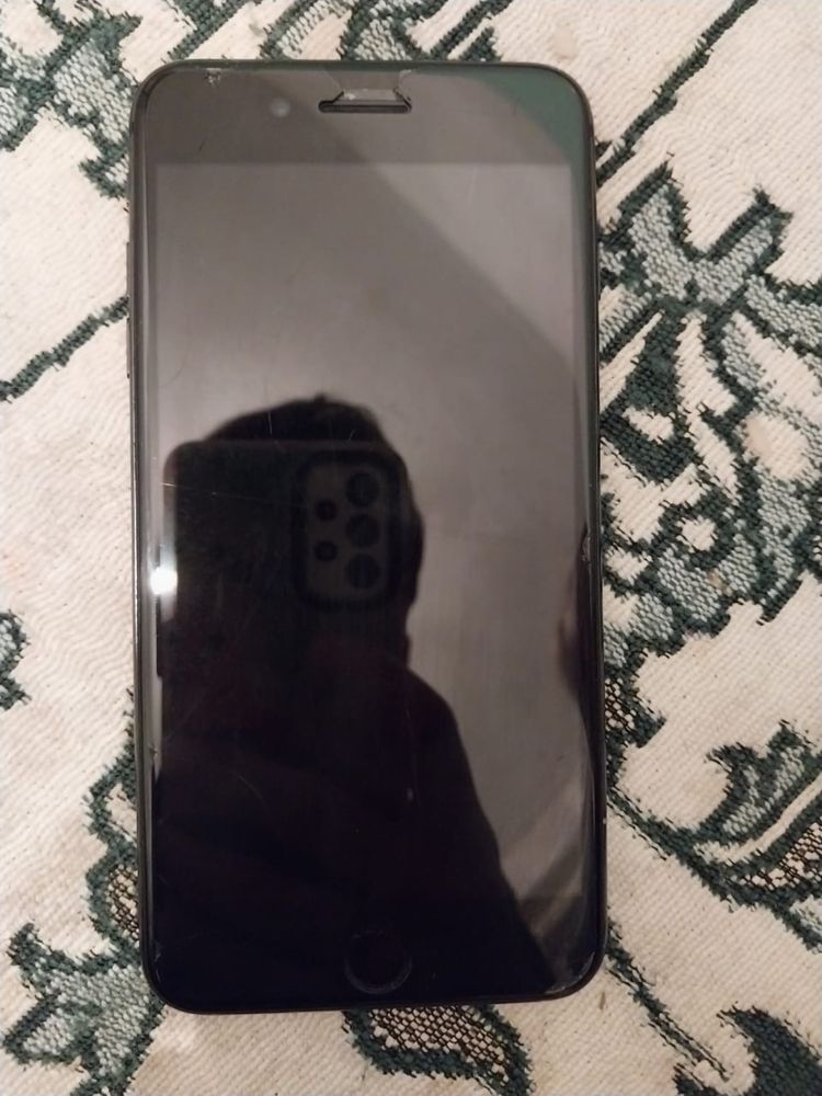 iPhone7+ 128гб