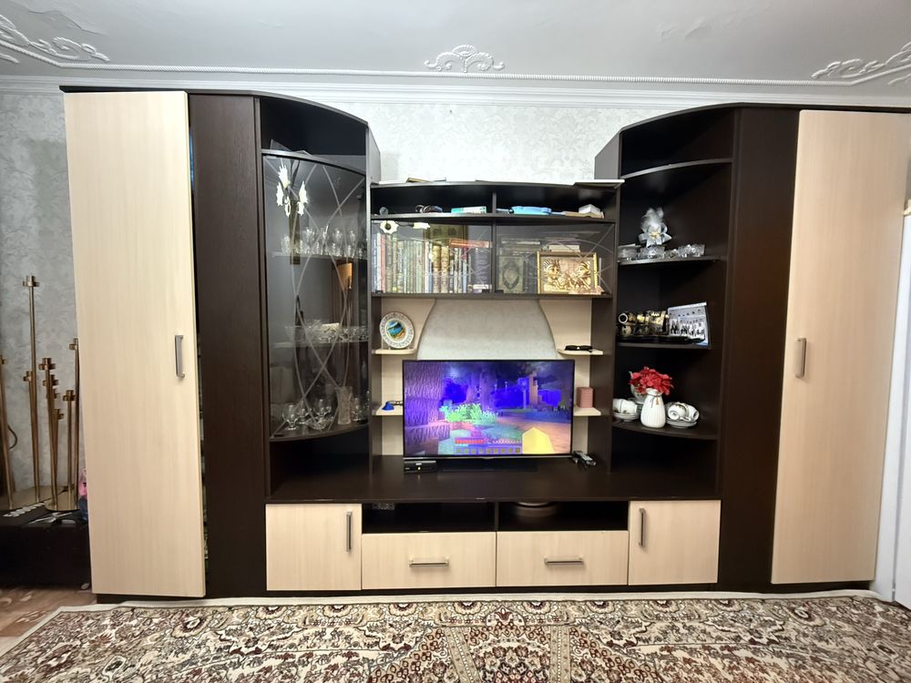 Продам горку в гостиную!